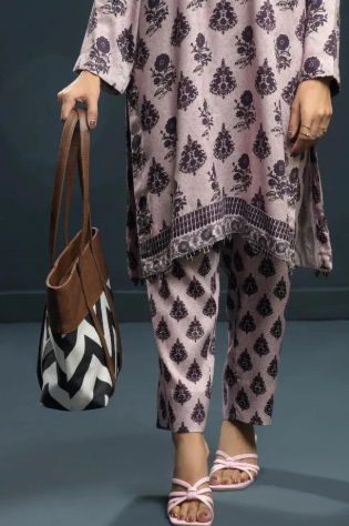 Chevron Detail Tote Bag with Faux Leather Finish ASH-CR-061