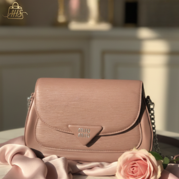 Elegant Miu Miu Maroon Leather Crossbody Bag ASH-CR-098